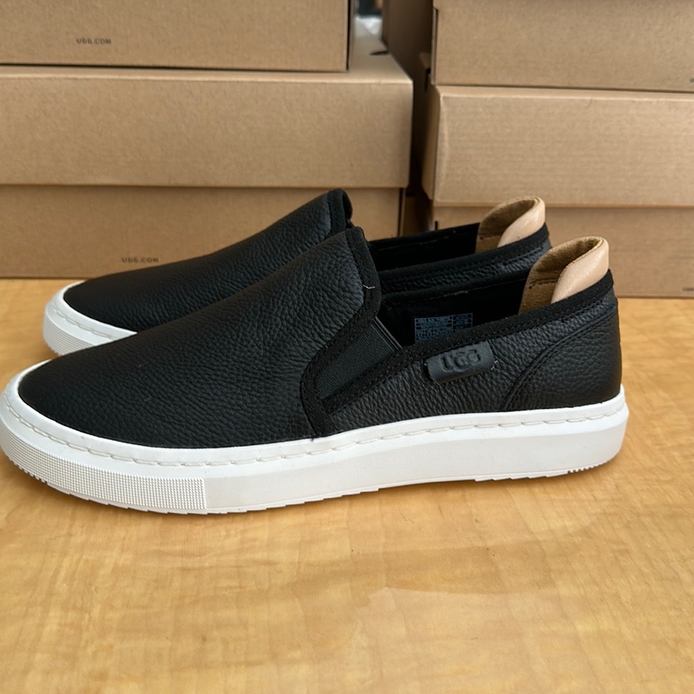 Ugg Women’s Alameda Slip On Sneaker